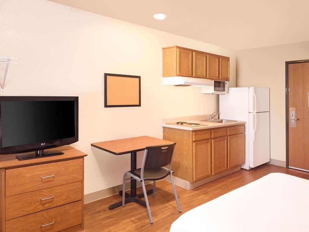 Extended Stay America Select Suites - Wichita - South Стая снимка