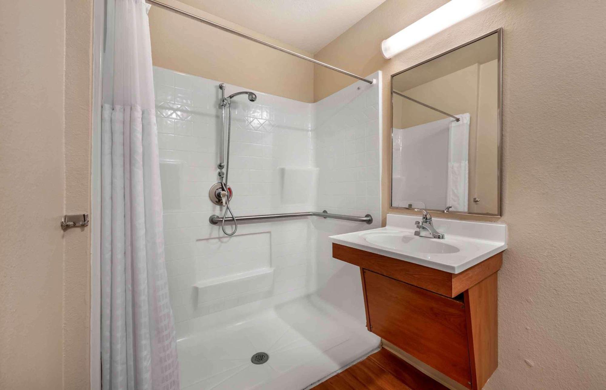 Extended Stay America Select Suites - Wichita - South Екстериор снимка